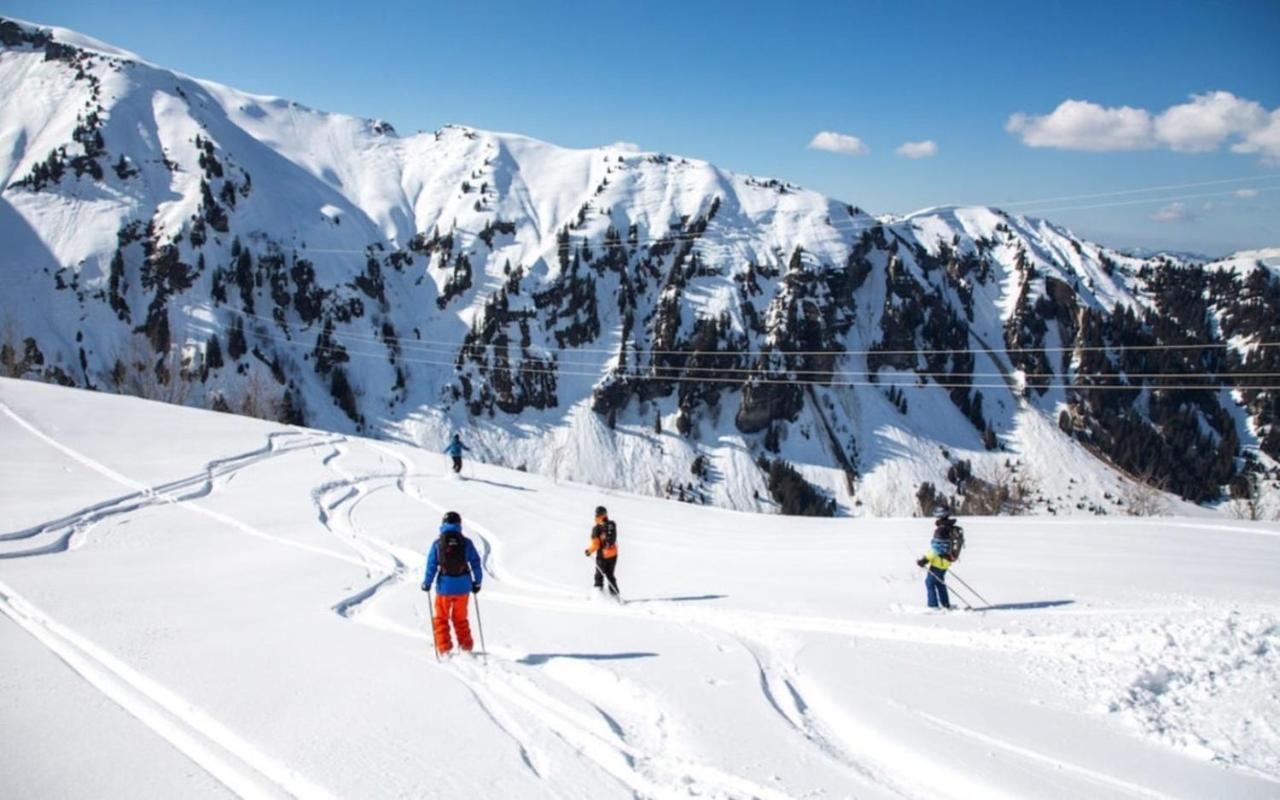 Modern 3 Bed Penthouse Apartment, Balcony & Garage, Close To Village & Ski Bus Samoëns Esterno foto