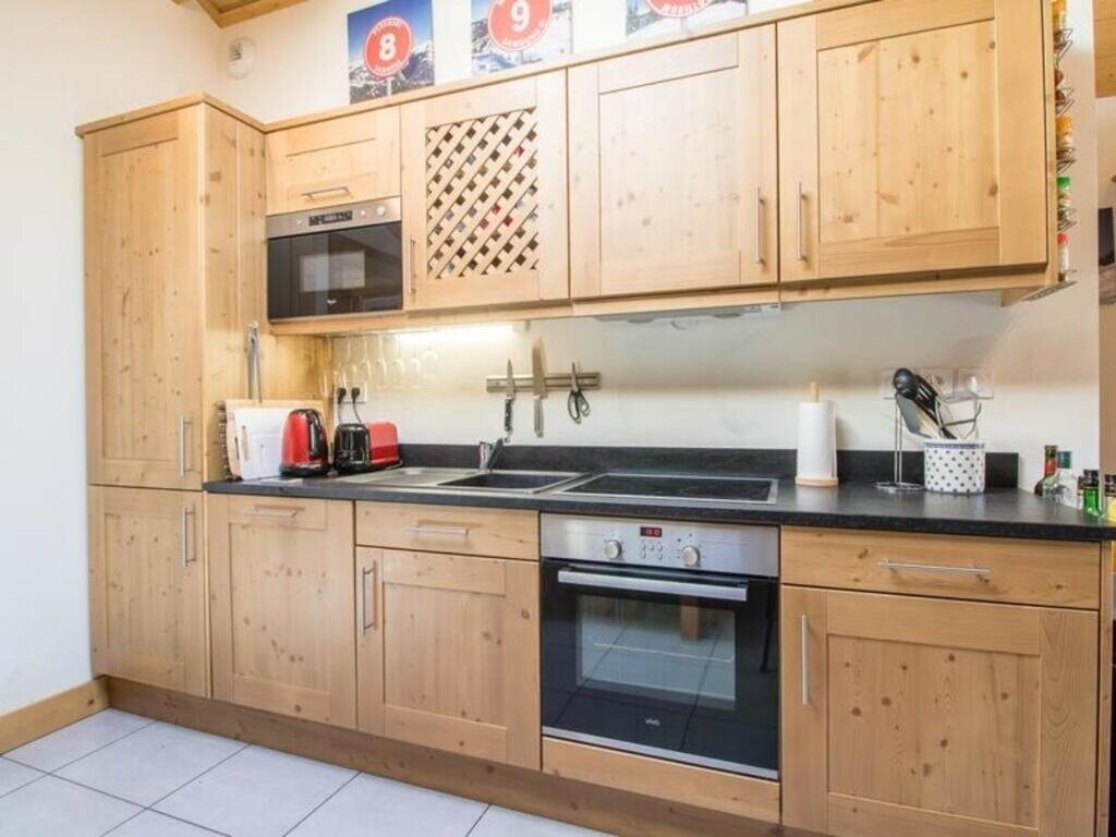 Modern 3 Bed Penthouse Apartment, Balcony & Garage, Close To Village & Ski Bus Samoëns Esterno foto